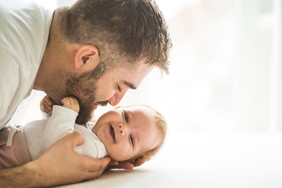 Newborn state of alertness, the best time to play with baby