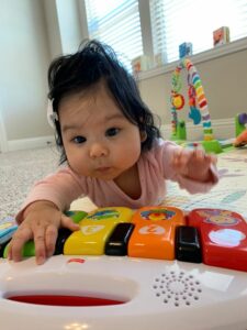 Babies reaction to music and singing can help parents bond with them