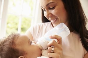 Read these tips for a new parent on feeding baby