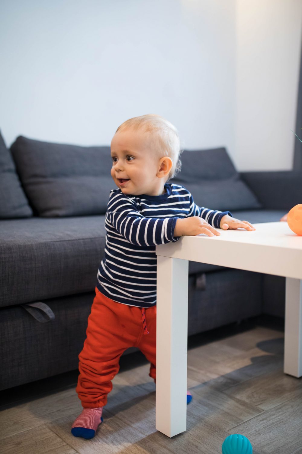 baby standing without support