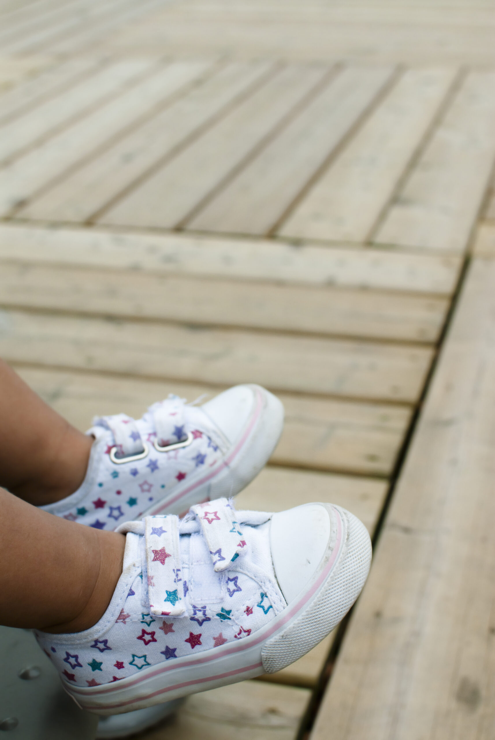 Do fashion babies need shoes when learning to walk